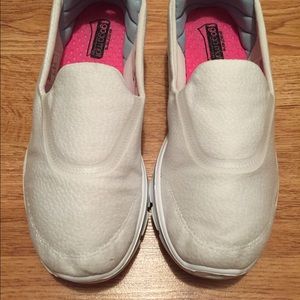 Bundle for @aleyda7. Keds and Skechers