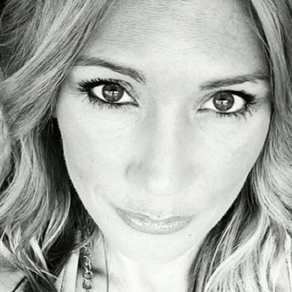 Meet your Posher, Valerie