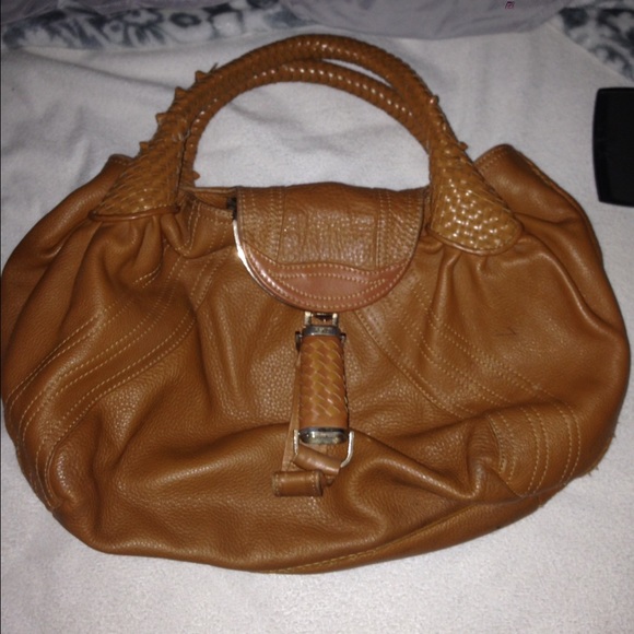 ✨‼️FINAL SALE‼️ ✨Rare Vintage Fendi spy bag