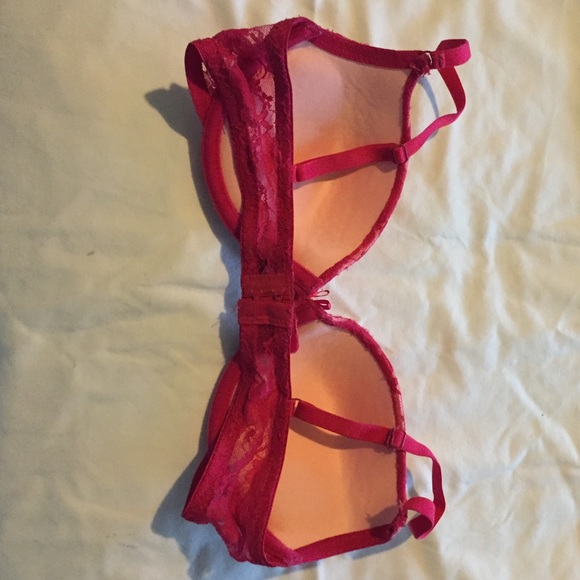Pink Bra - Picture 2 of 5