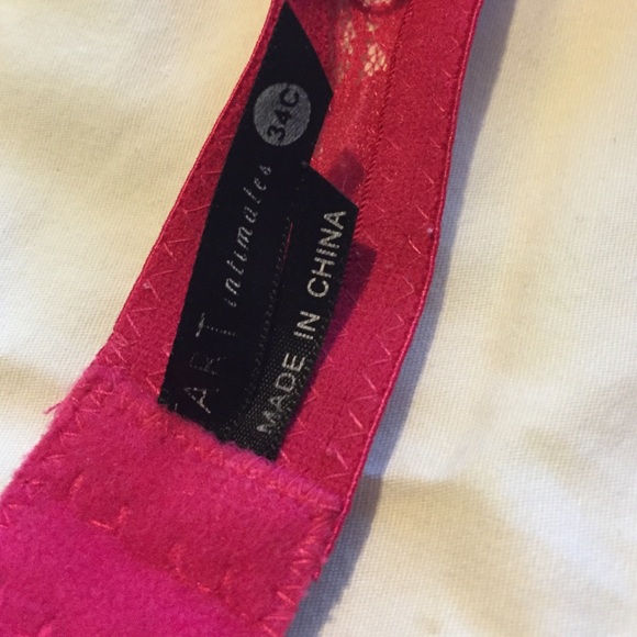 Pink Bra - Picture 3 of 5