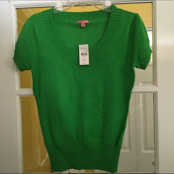Green Sweater Top