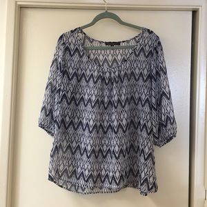 1xl navy blue and white sheer top!