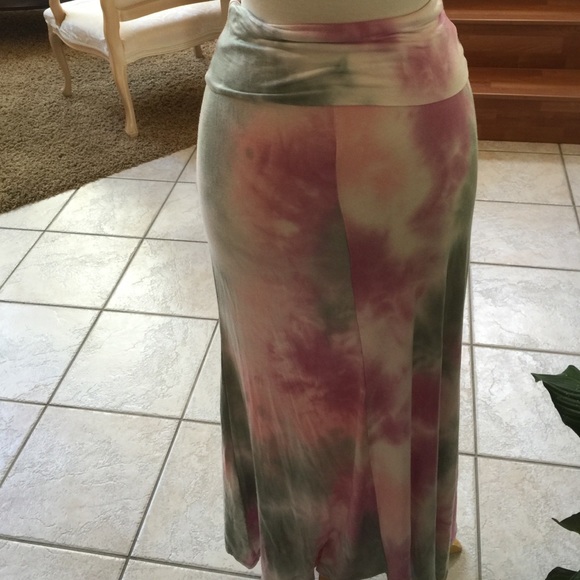 Skirts long - Picture 3 of 4