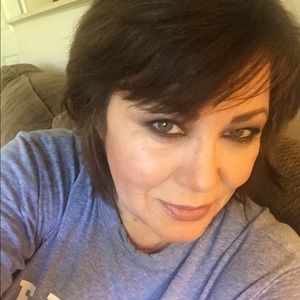 Meet your Posher, Nora