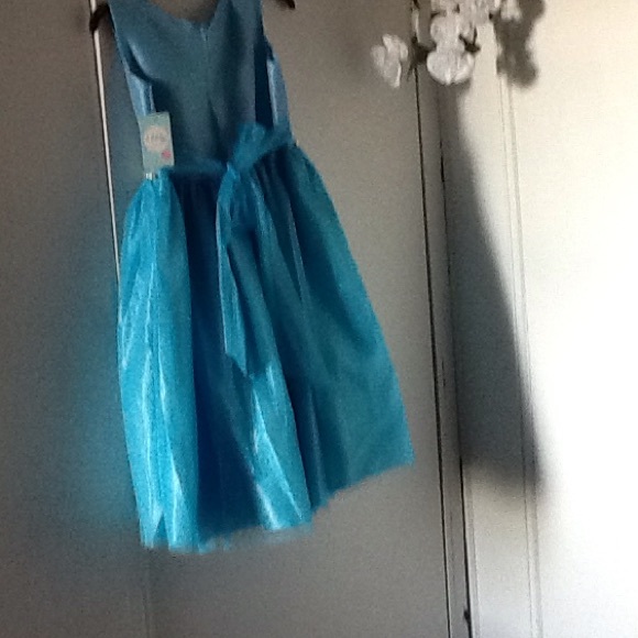 Children Dress size 12 ) - Picture 2 of 3