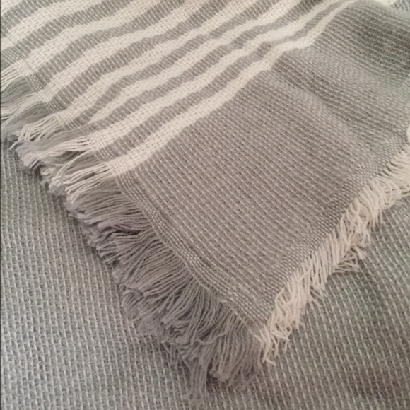 🏆HOST PICK🏆Blanket Scarf Gray & White Stripe - Picture 4 of 4