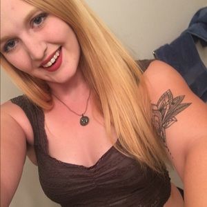 Meet your Posher, Kelsie