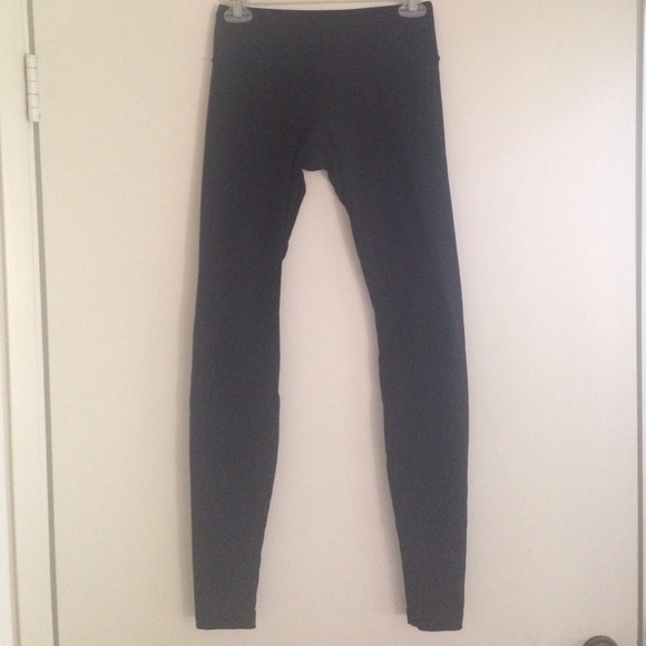 Lululemon black leggings