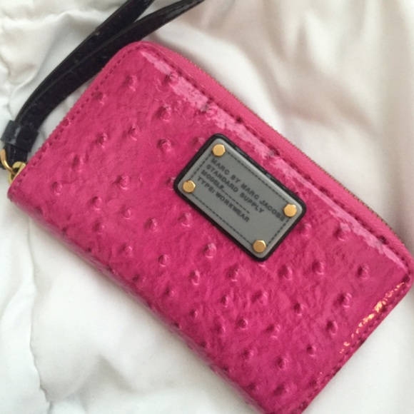Marc Jacobs wristlet