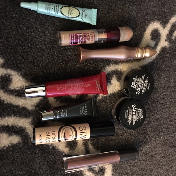 Primer/concealer lot