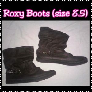 Roxy ankle bootie