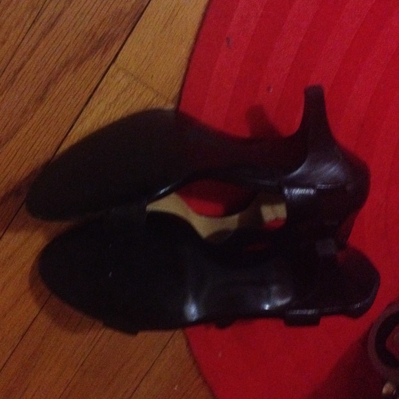 Nine West brand Black low-heeled shoes without box - Picture 3 of 4