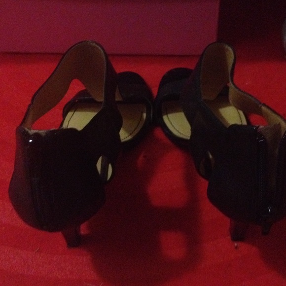 Nine West brand Black low-heeled shoes without box - Picture 4 of 4