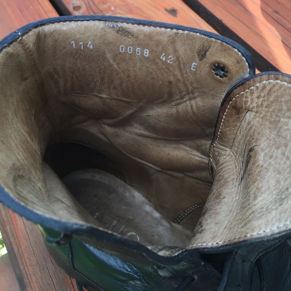 Gently used Gucci boots - Picture 3 of 4