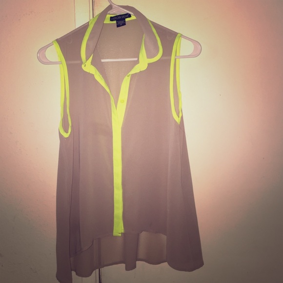 🎁Adorable neon and beige tunic top
