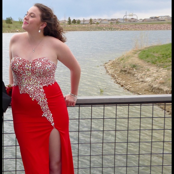 Red prom dress
