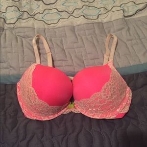Victoria's Secret Dream Angels Plunge Bra Size 36C