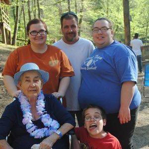 Meet your Posher, Crystal