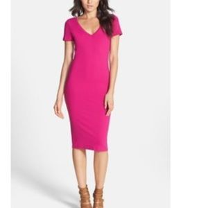 Leigh bodycon v neck shirt dress in raspberry