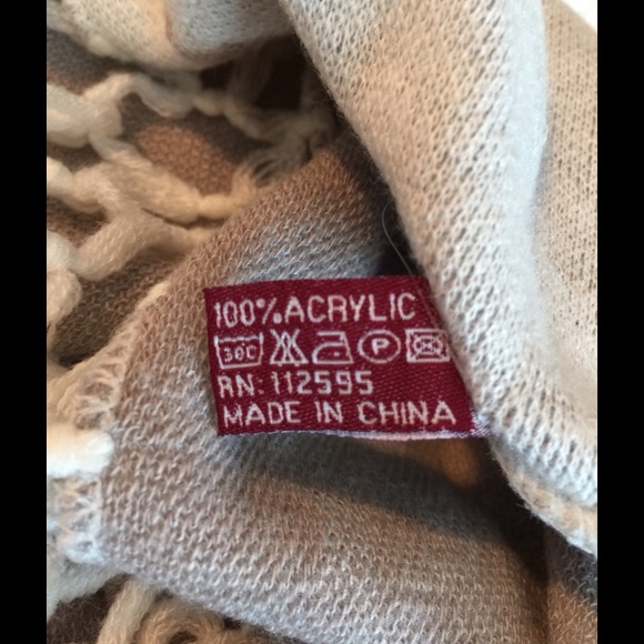 🍂🍁Gorgeous Vest 🍁🍂 - Picture 4 of 4