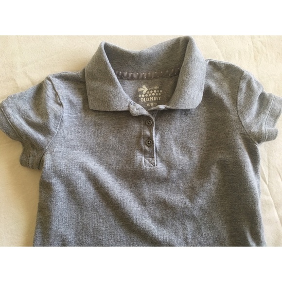 Old navy gray collard shirt  (C) - Picture 4 of 4