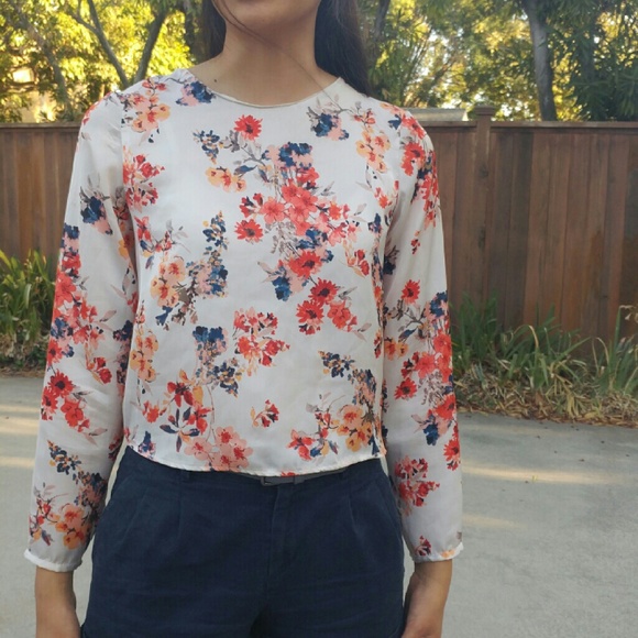 zara floral blouse