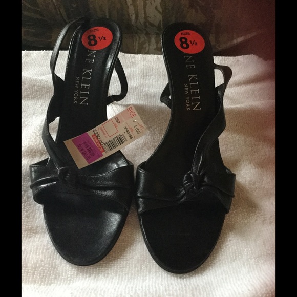 ANNE KLEIN high heeled sandal