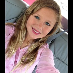 Meet your Posher, Danielle