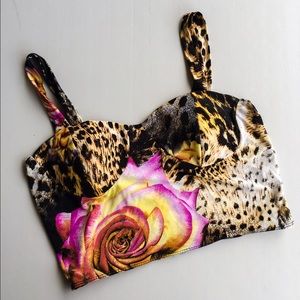 Very sexy floral/ animal print crop top💥