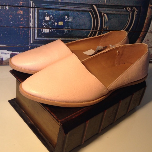 Nude Flats