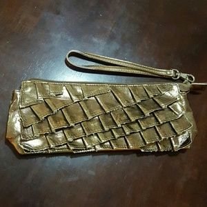 Giannini wristlet bag