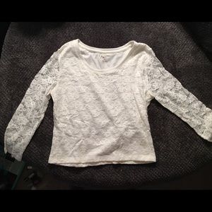 Long sleeve lace shirt