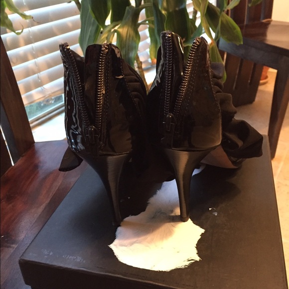 Donald J Pliner black size 11 shoes - Picture 3 of 5