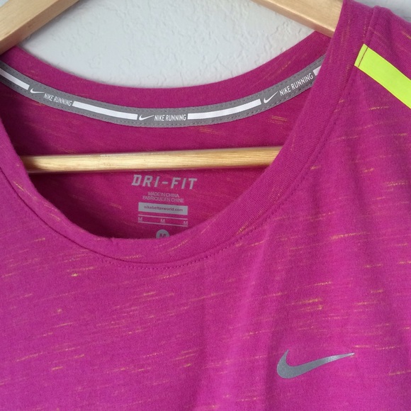 SOLD💎 Nike Pink Open Back Muscle Tank Top - Picture 3 of 4