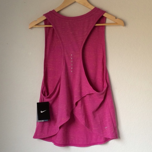 SOLD💎 Nike Pink Open Back Muscle Tank Top - Picture 4 of 4
