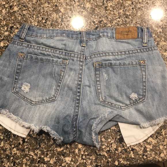 tilly's ZCO jean shorts - Picture 2 of 4