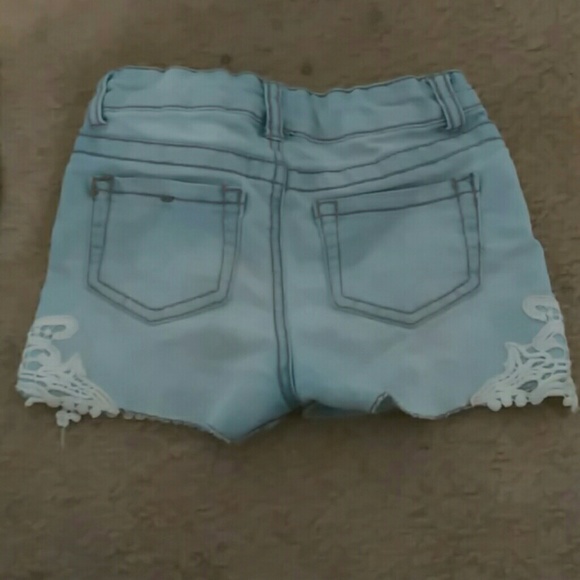 Little Girl's Shorts - Picture 2 of 3