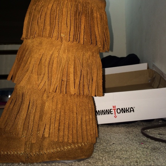 fringe boots!!