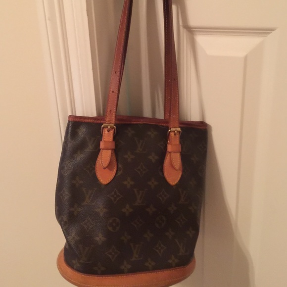 Authentic Louis Vuitton Bucket Bag