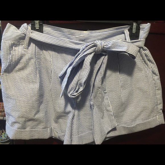 Lauren James bow shorts