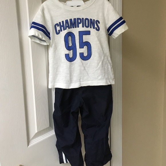 Athletic outfit