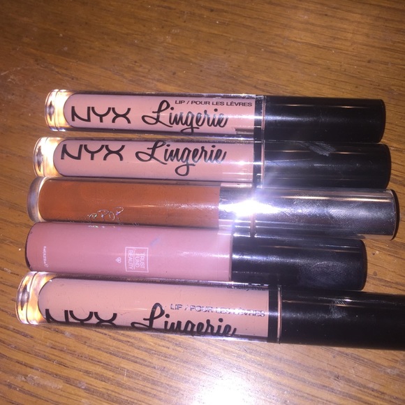 Liquid lipstick bundle