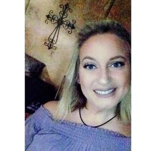 Meet your Posher, Adriana