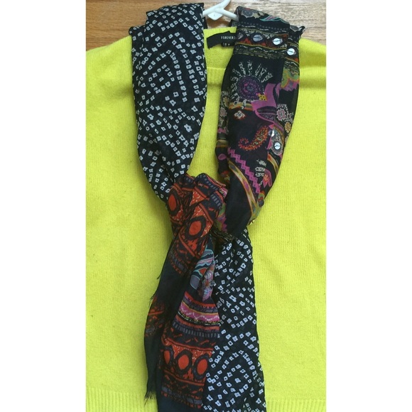 Colorful scarf - Picture 2 of 3