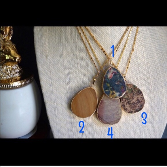 🎉HP Last One🎉 Gold Jasper Stone Pendant Necklace - Picture 4 of 4