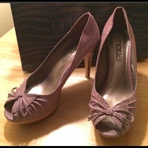 Moda International leather peep-toe heels