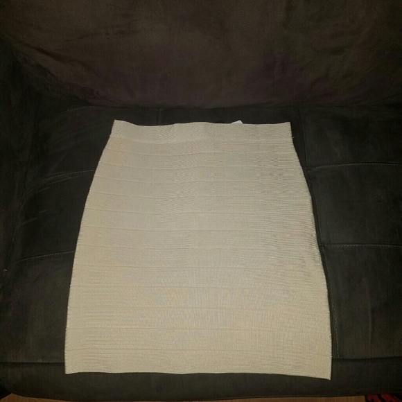 Bebe bandage bodycon sandshell color skirt