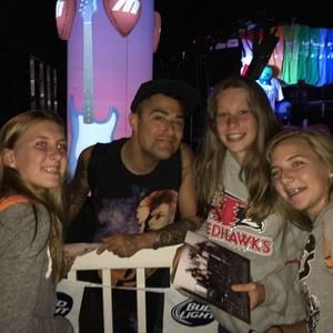 Meet your Posher, Casey