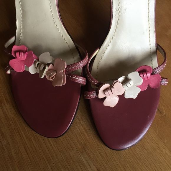 Guess Heels - Picture 3 of 4